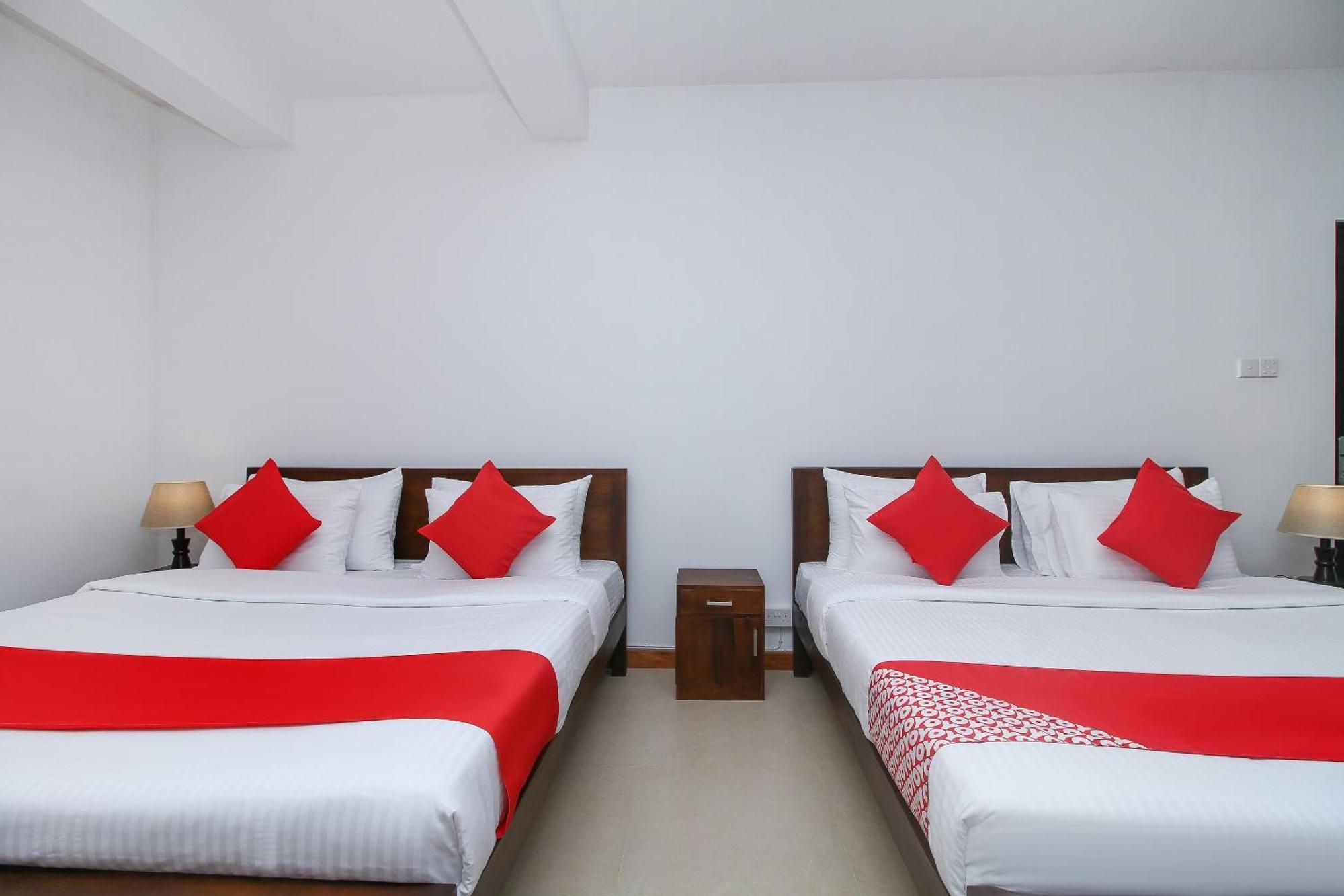 Delphin Hotel نوفارا إيلِيا الغرفة الصورة