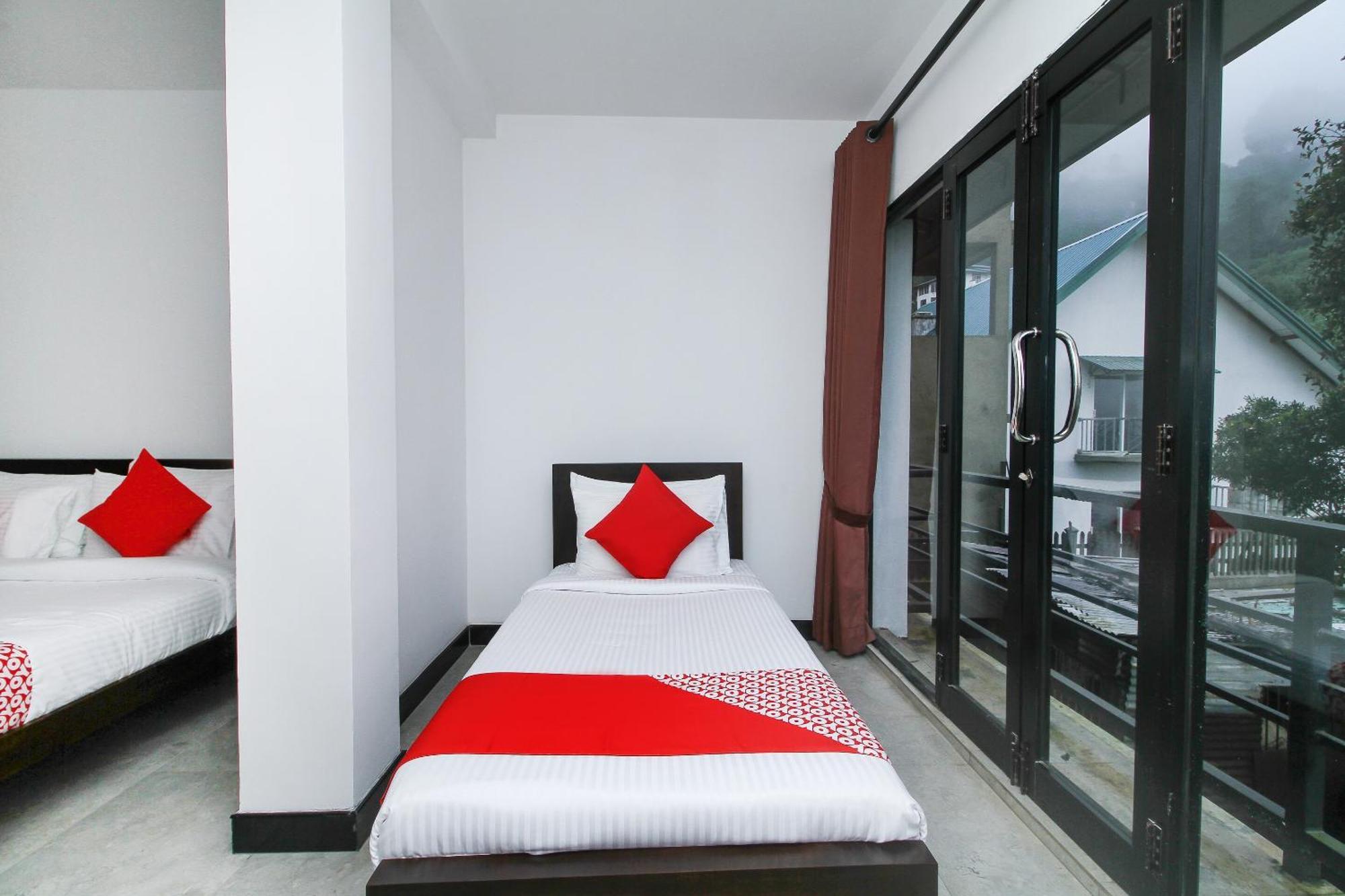 Delphin Hotel نوفارا إيلِيا الغرفة الصورة
