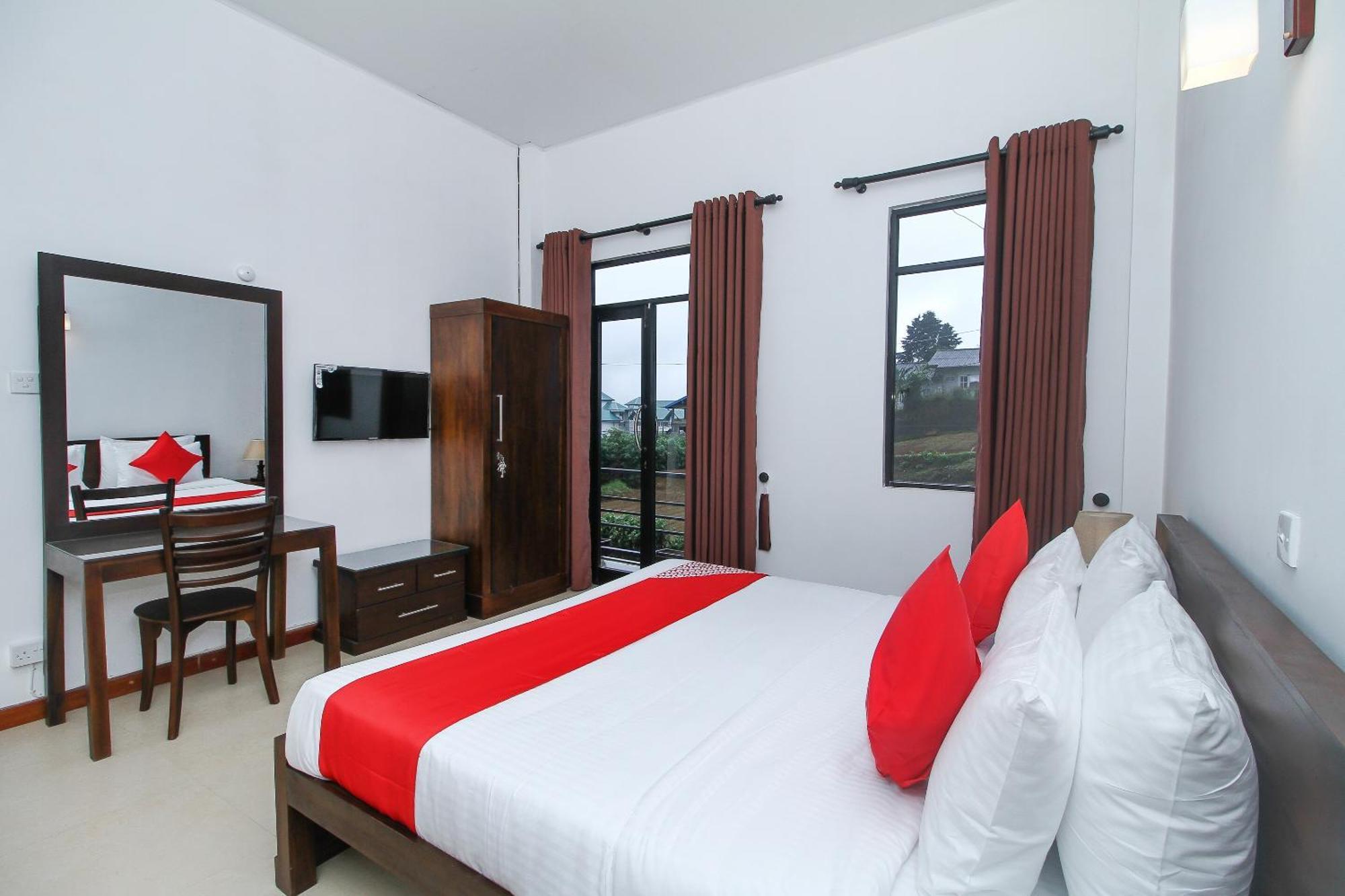 Delphin Hotel نوفارا إيلِيا الغرفة الصورة