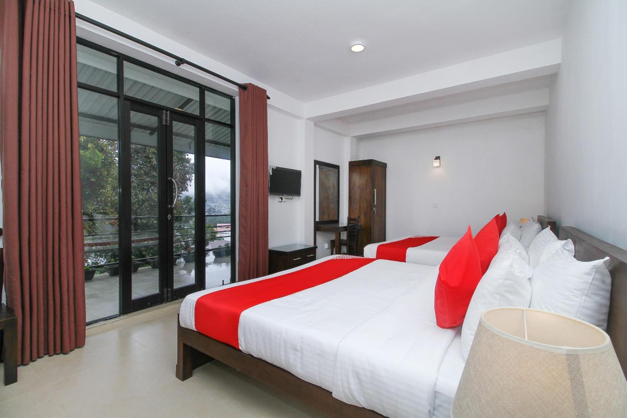 Delphin Hotel نوفارا إيلِيا الغرفة الصورة